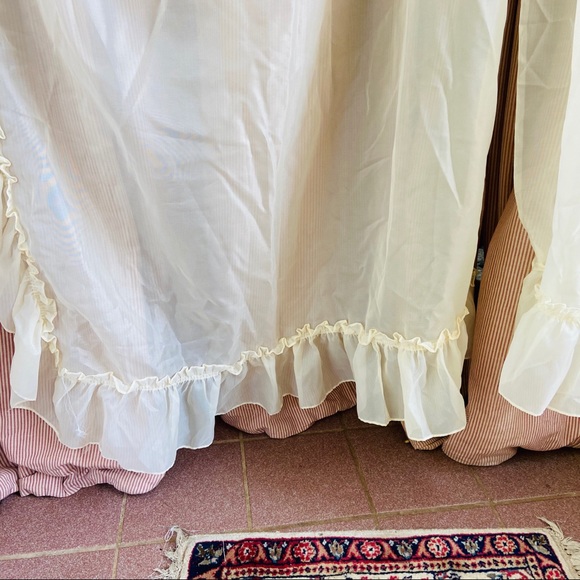 Vtg Cottage Core Curtain Panels - Picture 2 of 5